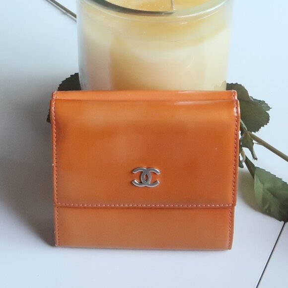 Chanel Orange Patent Leather Wallet Card Holder Silver CC Logo Luxury Designer - Picture 16 of 16
